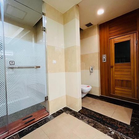 Walker Motel Taipei Bagian luar foto