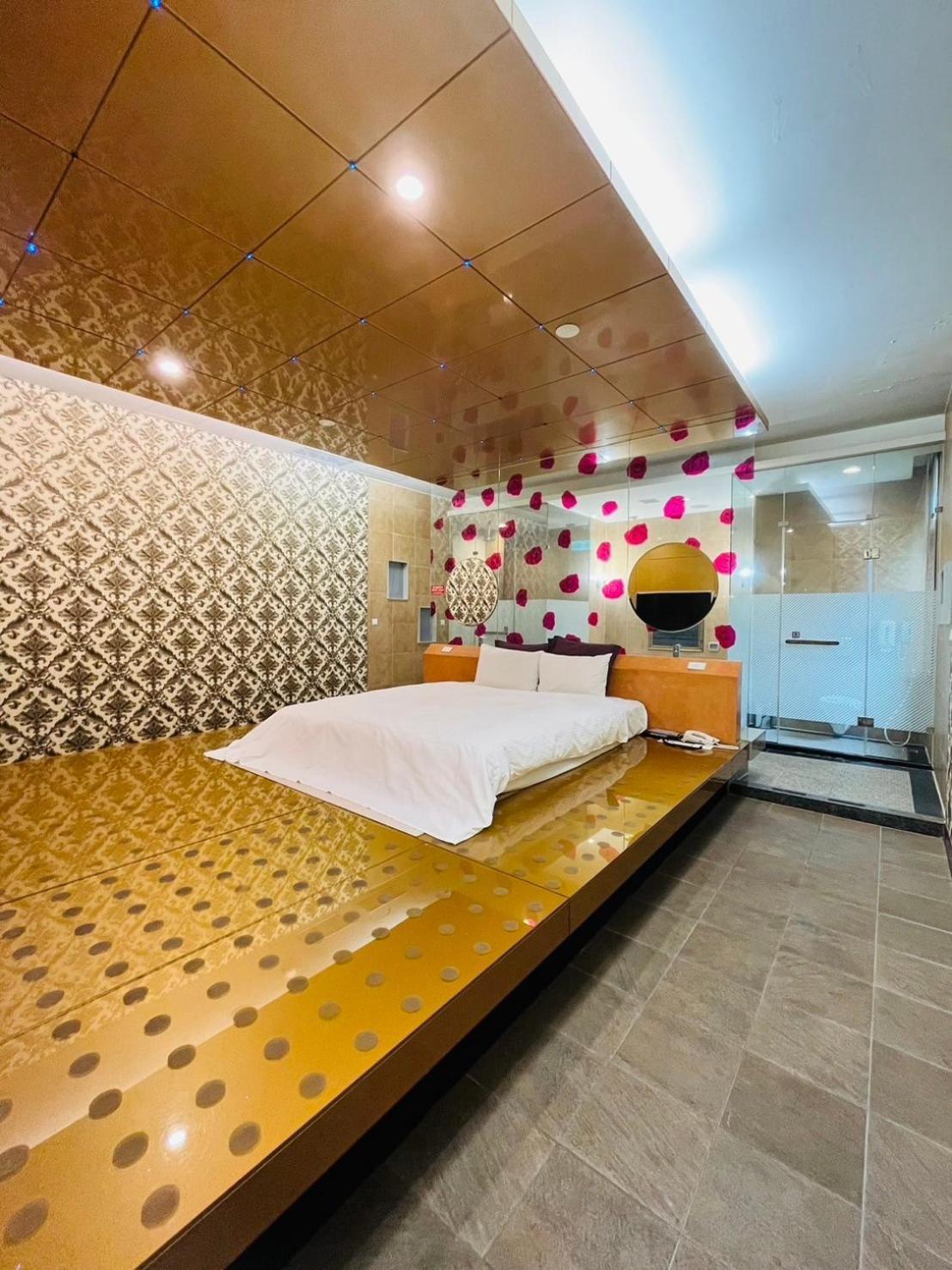 Walker Motel Taipei Bagian luar foto