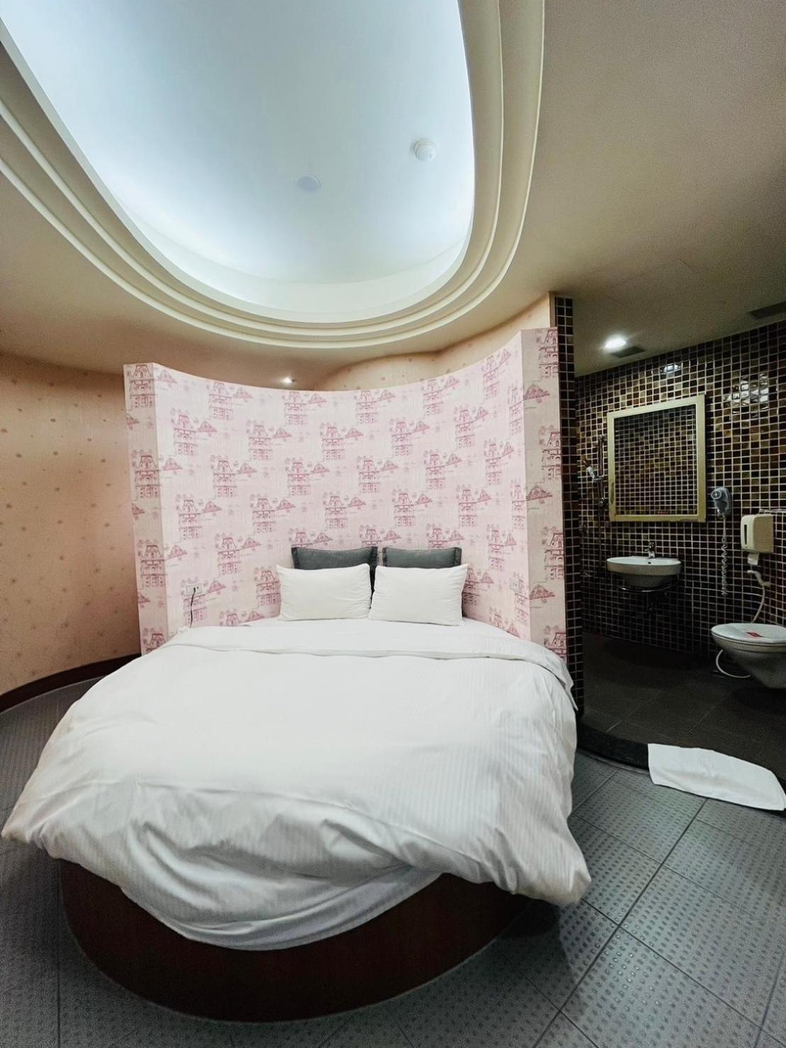 Walker Motel Taipei Bagian luar foto