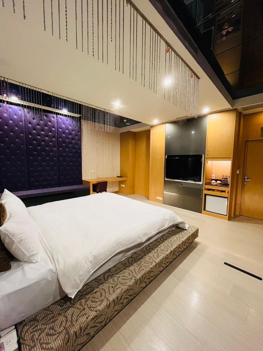 Walker Motel Taipei Bagian luar foto