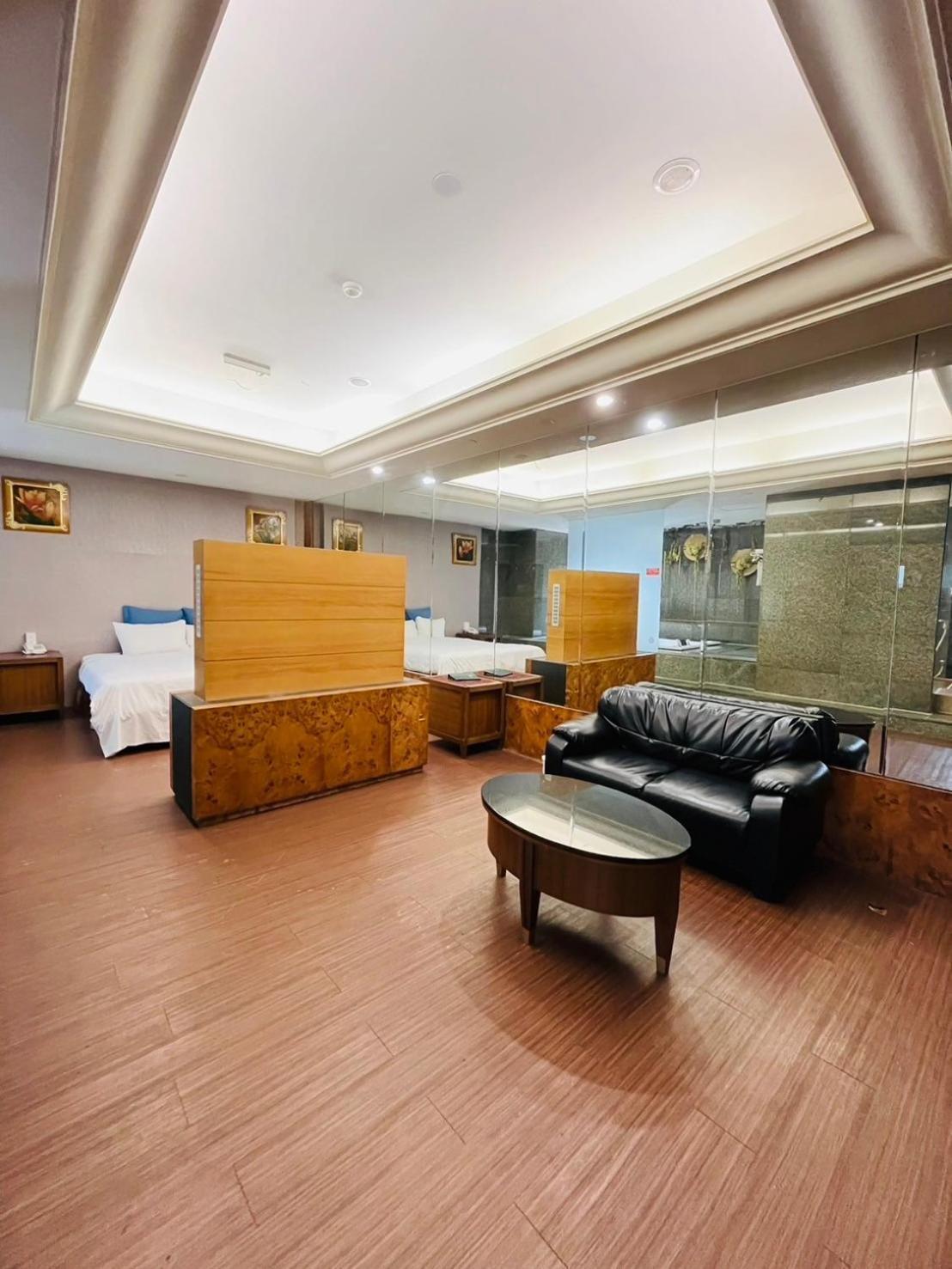 Walker Motel Taipei Bagian luar foto