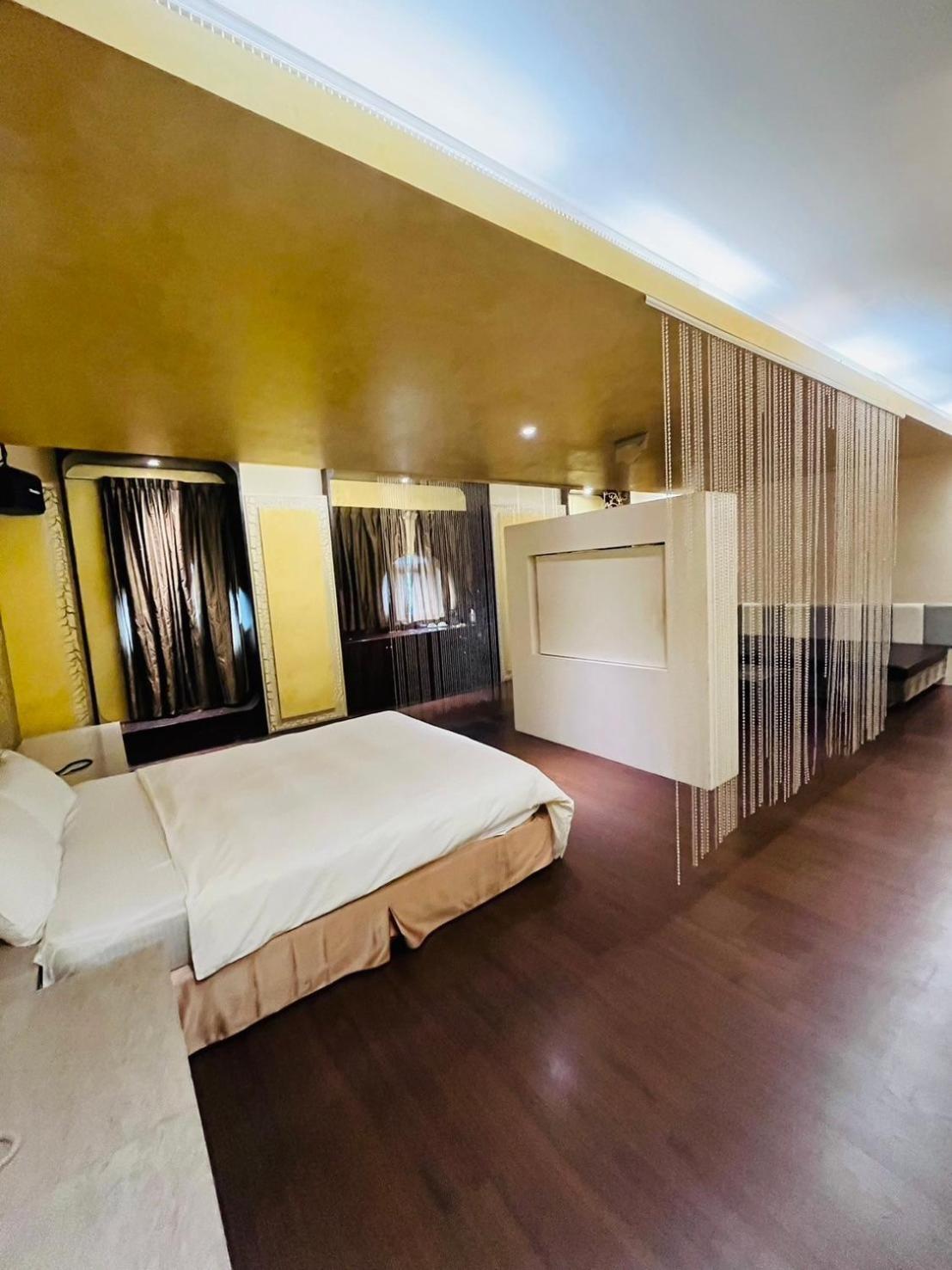 Walker Motel Taipei Bagian luar foto